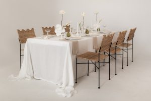 Minimalist wedding tablescape